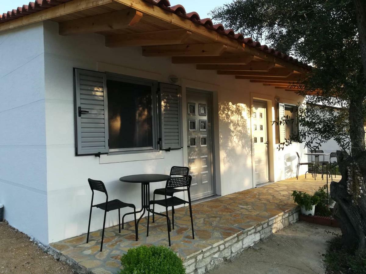 Janakis Garden Livadi Beach Himare Fshat Kültér fotó